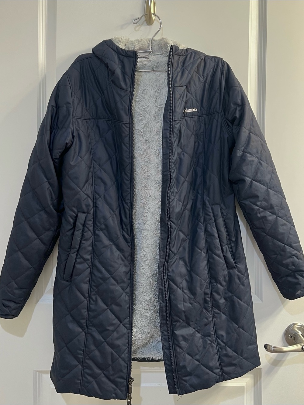 Columbia Women's Quilted Hooded Puffer Coat in Navy